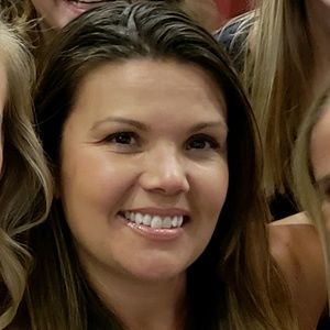 Meet your Posher, Elisa